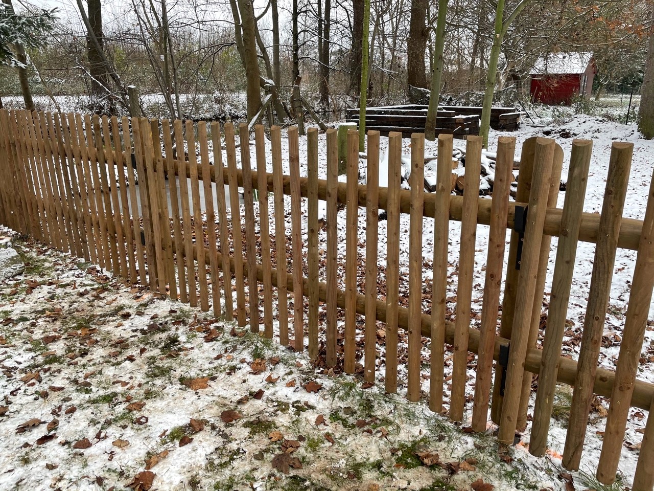 Obrázek 2 / Dřevěné ploty - strojně frézované   - realizace Opatovice nad Labem 12-2020