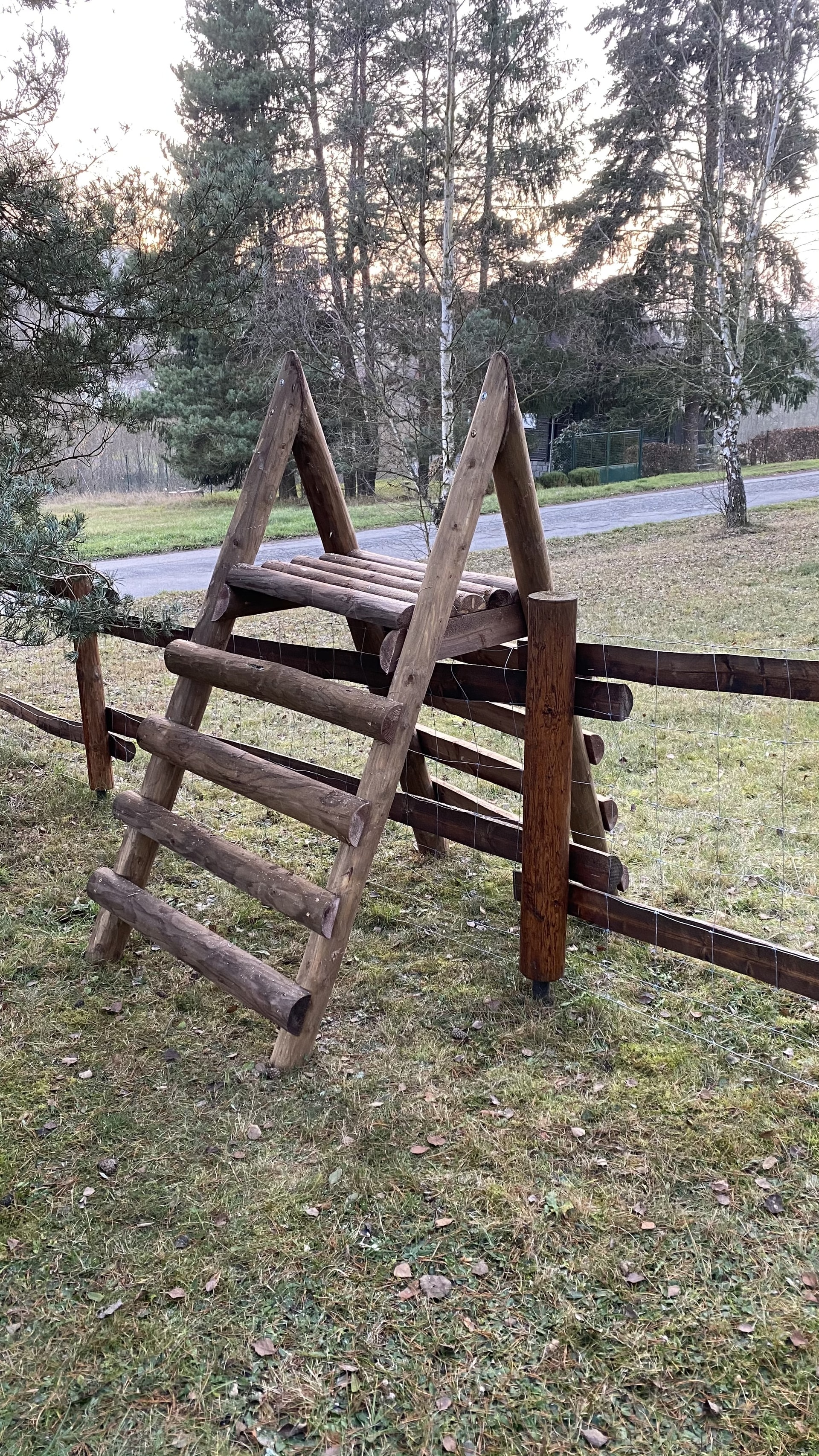 Obrázek 1 / Dřevěné ploty - strojně loupané   - realizace Švastalova Lhota 11-2020