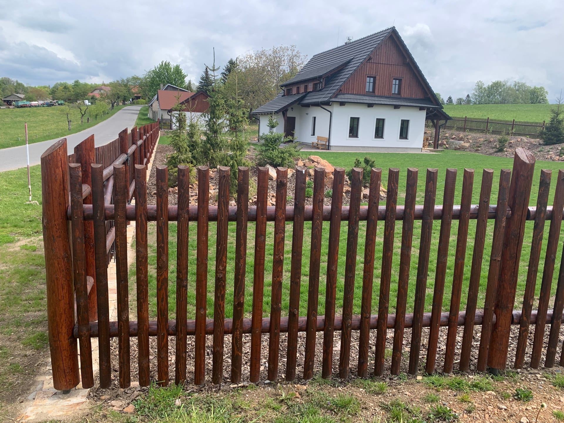 Dřevěný plot  - realizace F021-2018