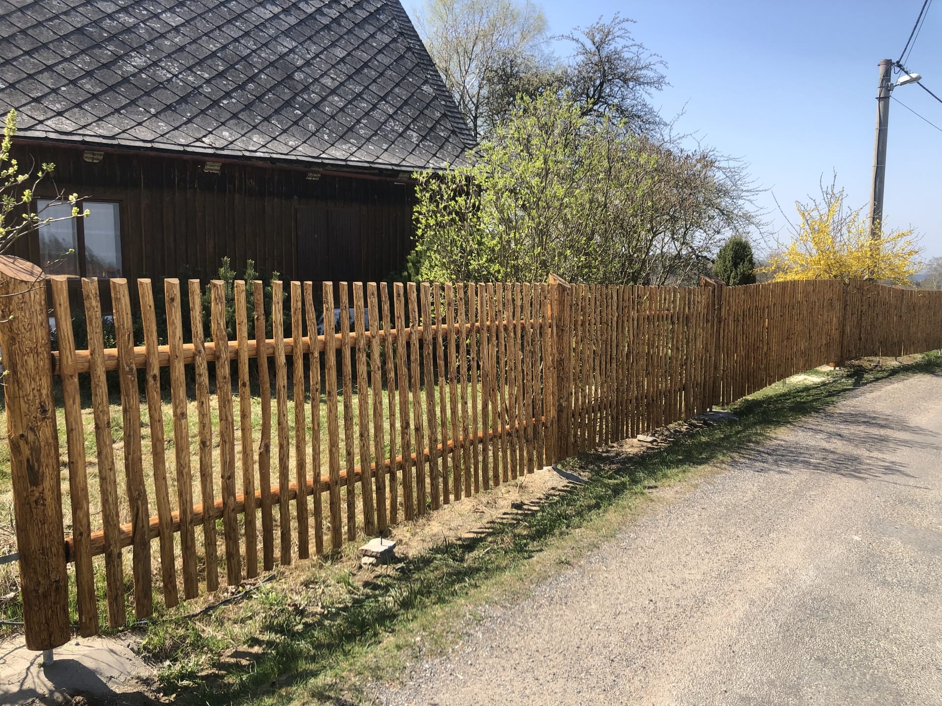 Dřevěný plot  - realizace R057-2020