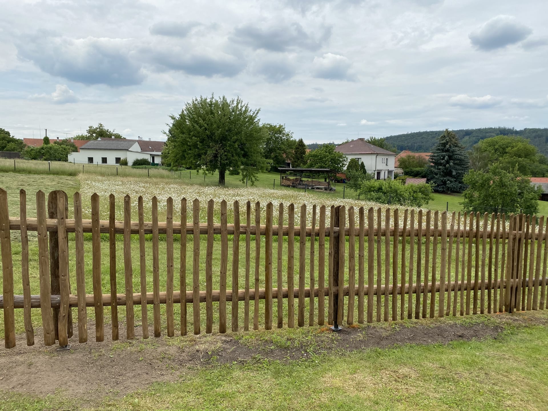 Dřevěný plot  - realizace R083-2020
