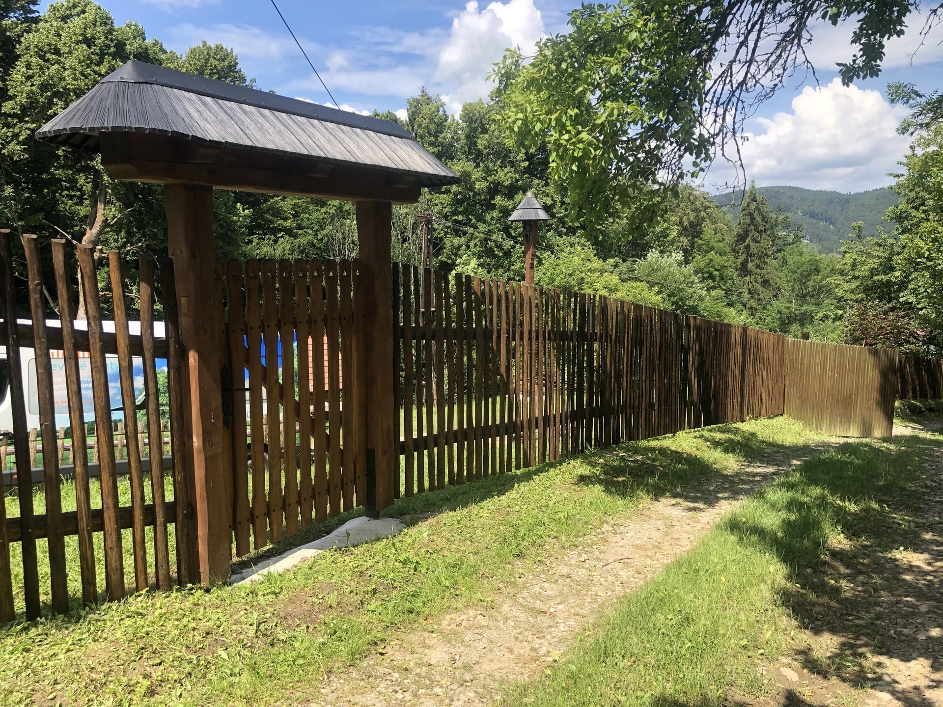 Dřevěný plot  - realizace R273-2019