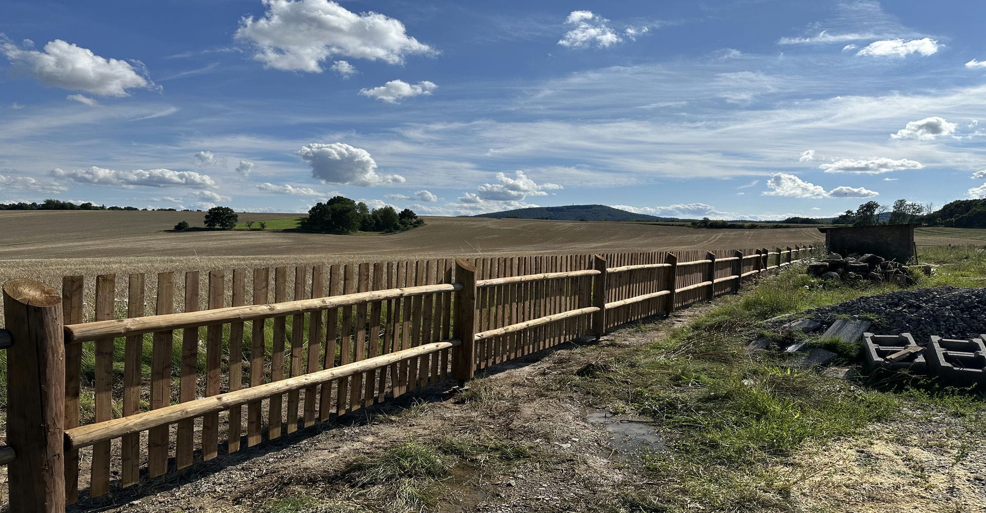 Dřevěný plot  - realizace R 23-2023